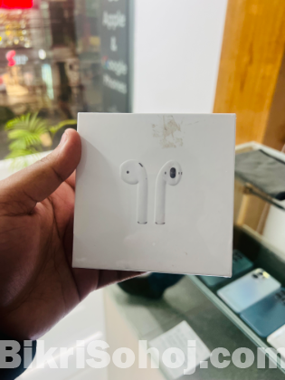 Brand New Apple airpods 2nd generation